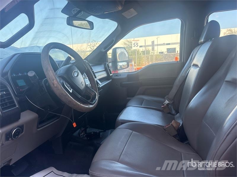 Ford F-250 Ciężarówki typu Platforma / Skrzynia