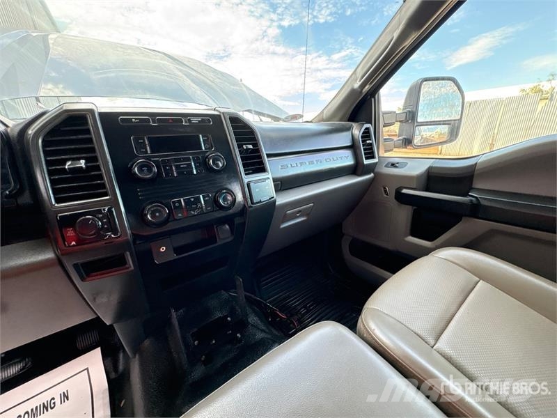 Ford F-250 Flakbilar
