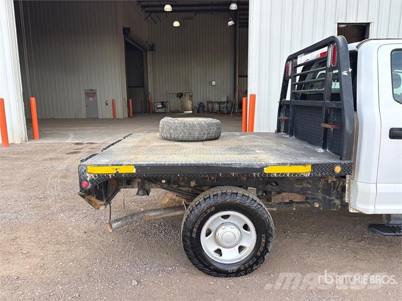 Ford F-250 Camiones de cama baja