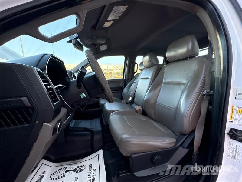 Ford F-250 Platformas/izkraušana no sāniem