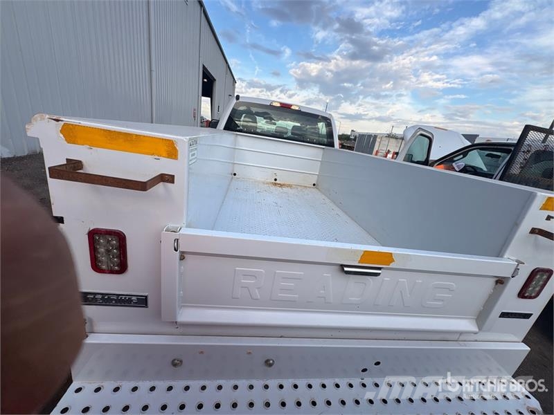 Ford F-250 皮卡.傳統半斗卡車/側卸板