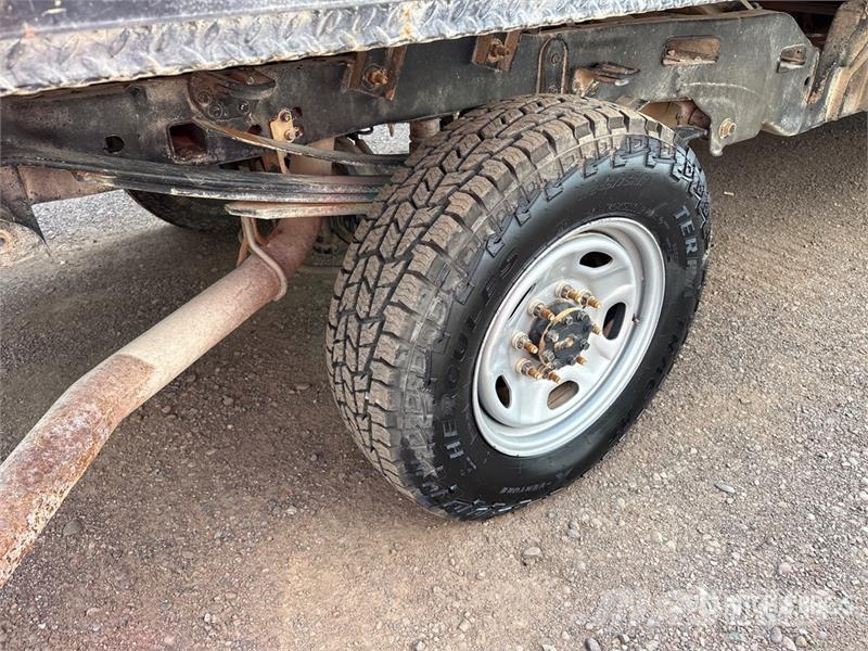 Ford F-250 Camion plateau