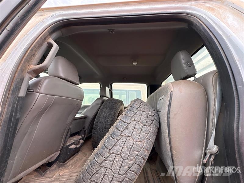 Ford F-250 Camiones de cama baja