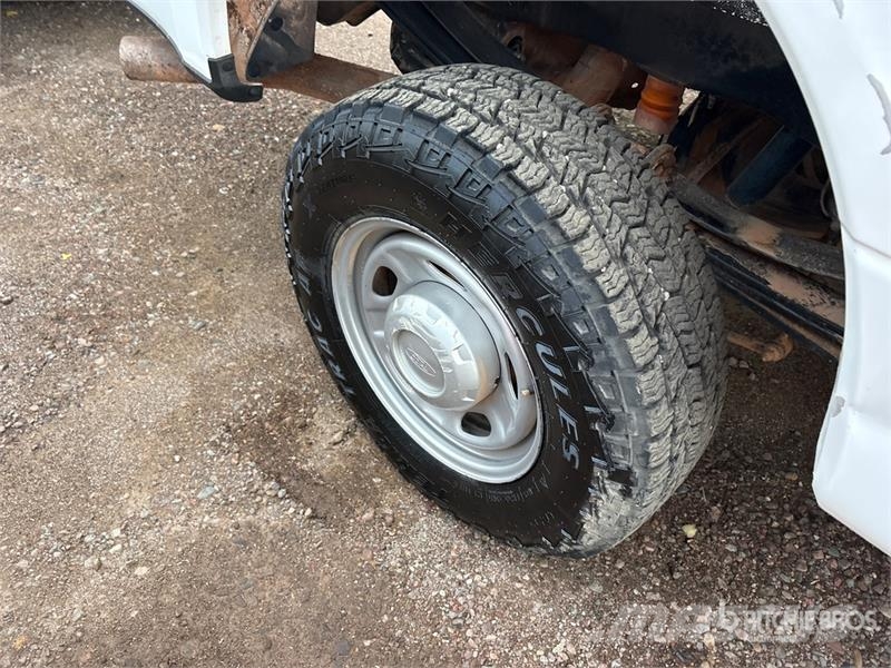 Ford F-250 Ostalo