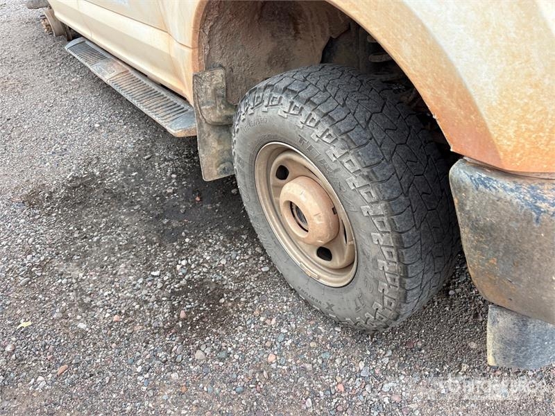 Ford F-250 Camiones de cama baja