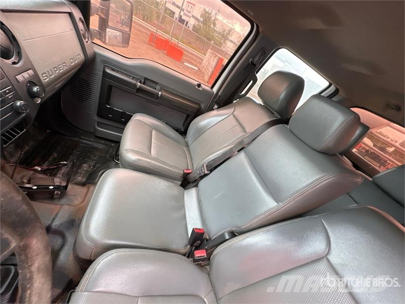 Ford F-250 Nakladacia/sklápacia bočnica