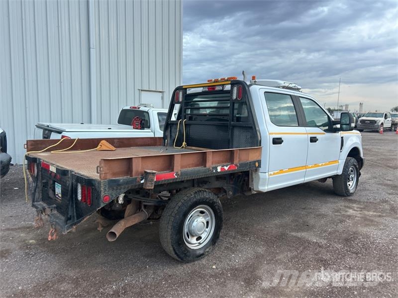 Ford F-250 Flatbed / Dropside trucks