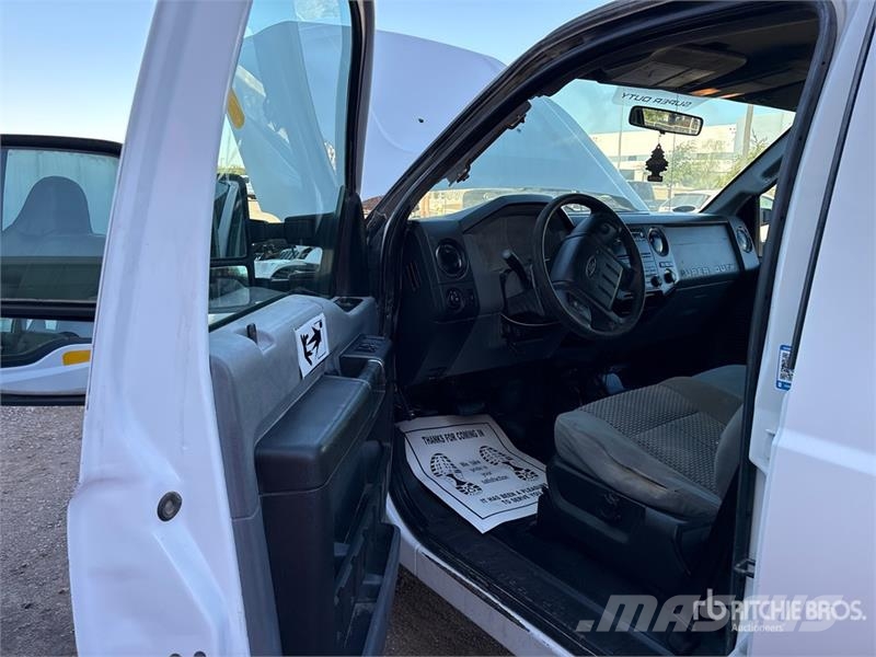 Ford F-250 Flakbilar