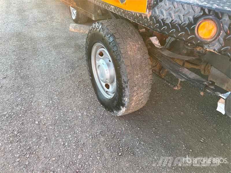 Ford F-250 平ボディー