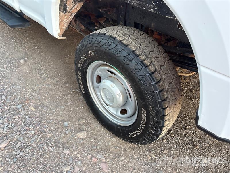 Ford F-250 Drugi