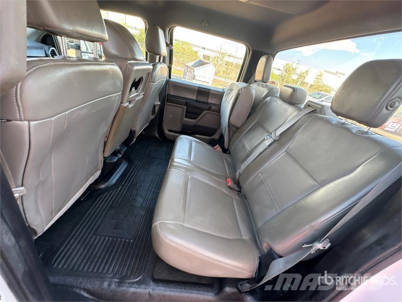 Ford F-250 Cabins and interior