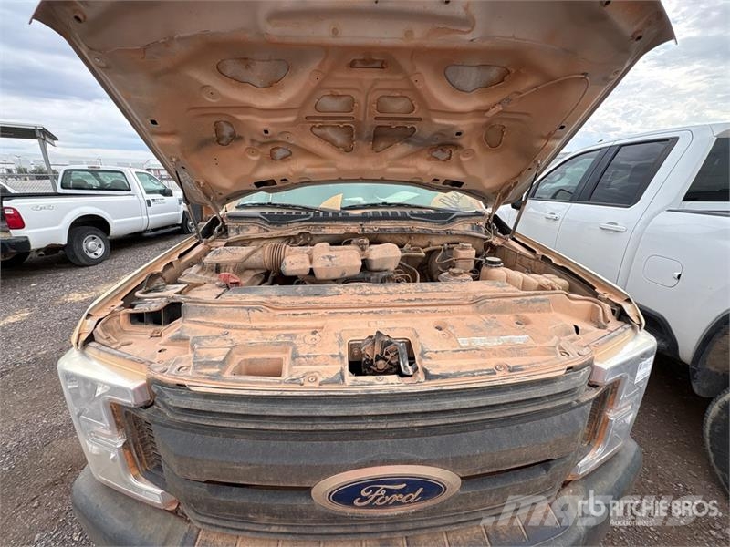 Ford F-250 Camiones de cama baja