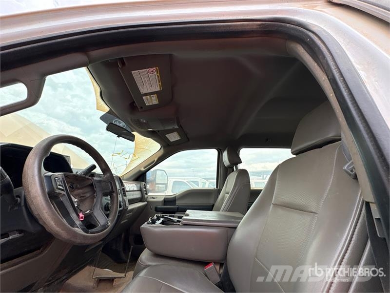Ford F-250 Camiones de cama baja