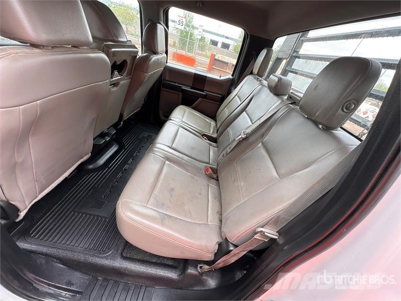 Ford F-250 Kamioni sa otvorenim sandukom