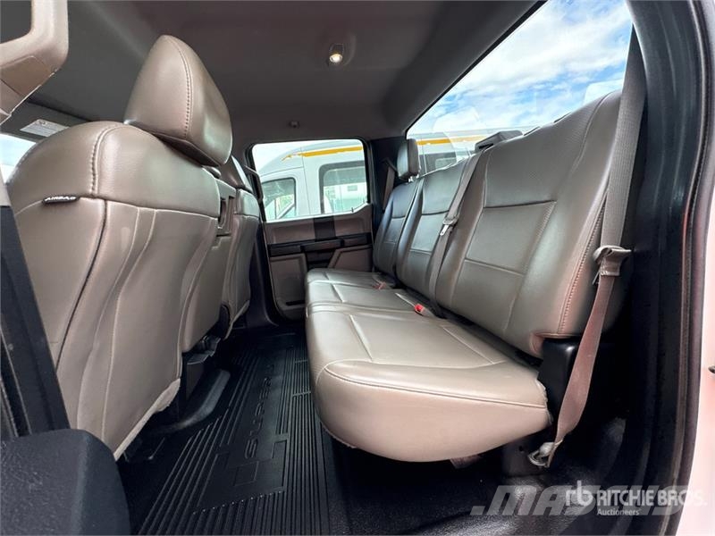 Ford F-250 皮卡车