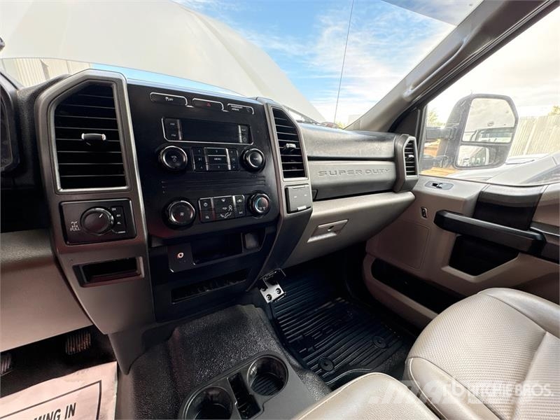 Ford F-250 皮卡车
