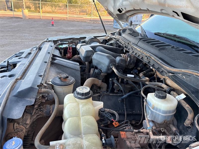 Ford F-250 Platformas/izkraušana no sāniem