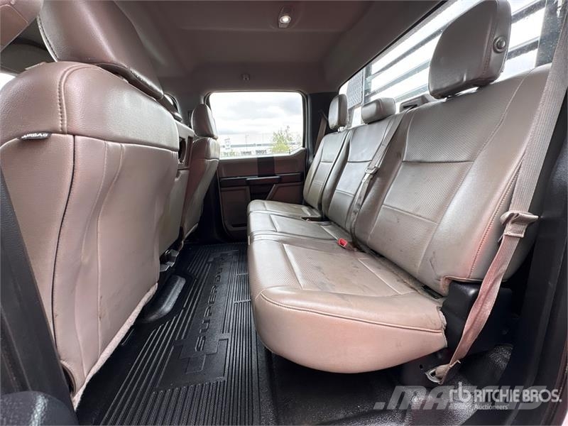 Ford F-250 Kamioni sa otvorenim sandukom