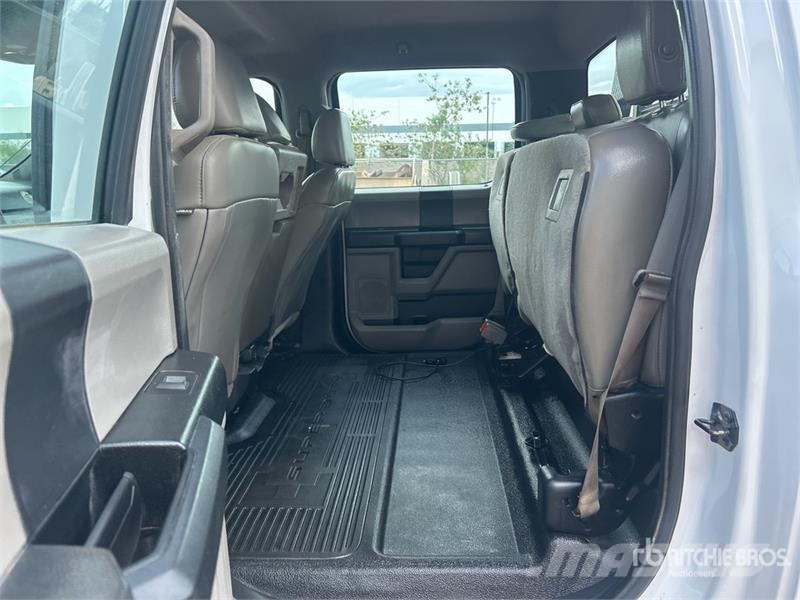 Ford F-250 Camiones de cama baja
