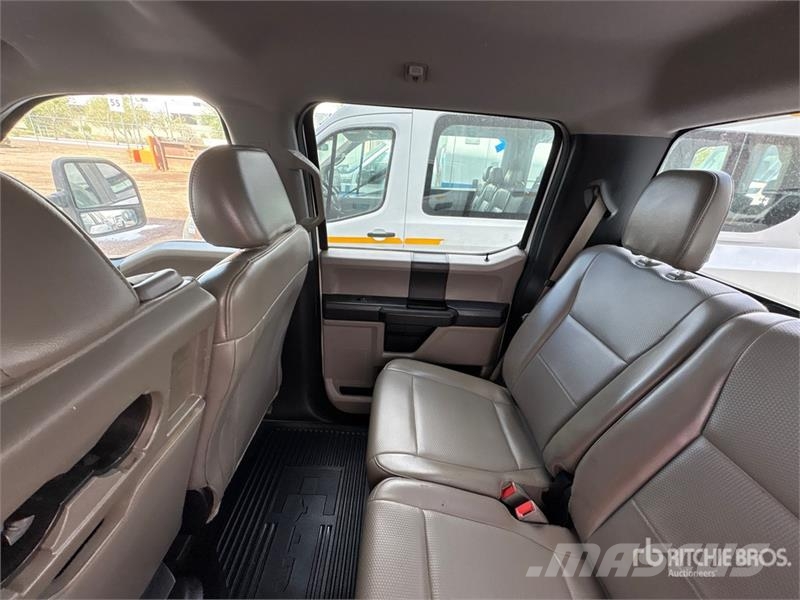 Ford F-250 皮卡车