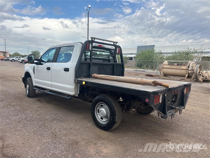 Ford F-250 Camiones de cama baja