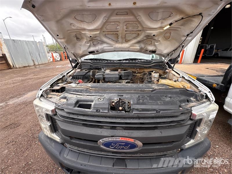 Ford F-250 Kamioni sa otvorenim sandukom