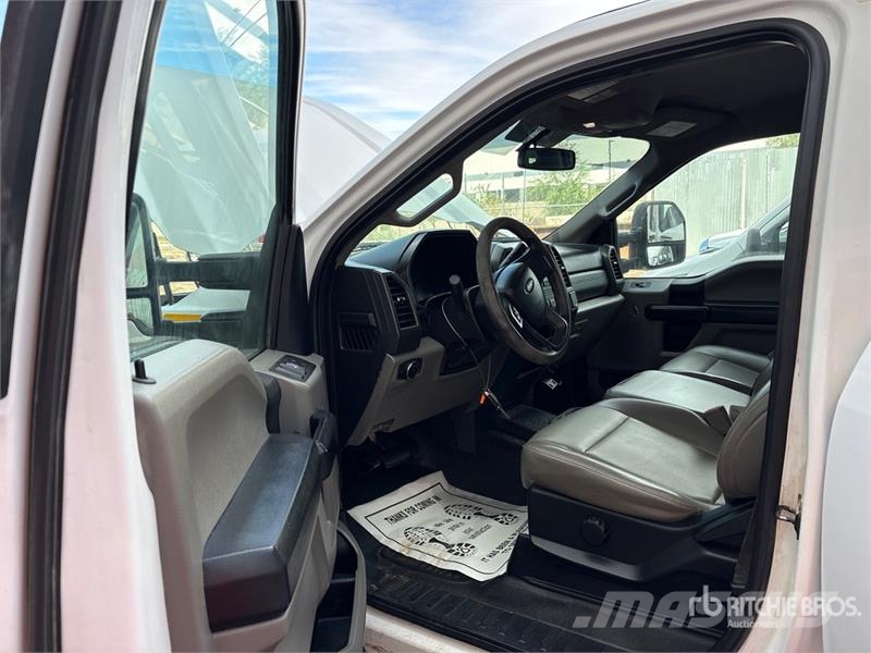 Ford F-250 皮卡车