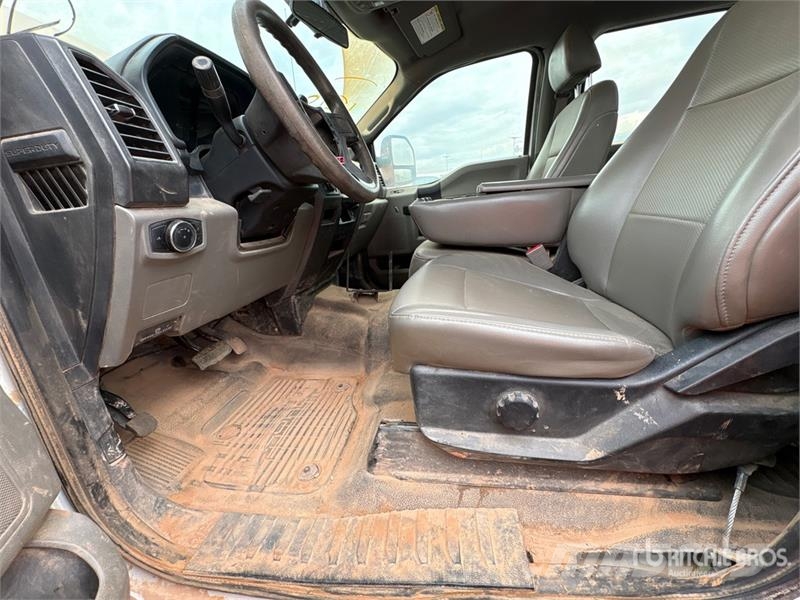 Ford F-250 Camiones de cama baja