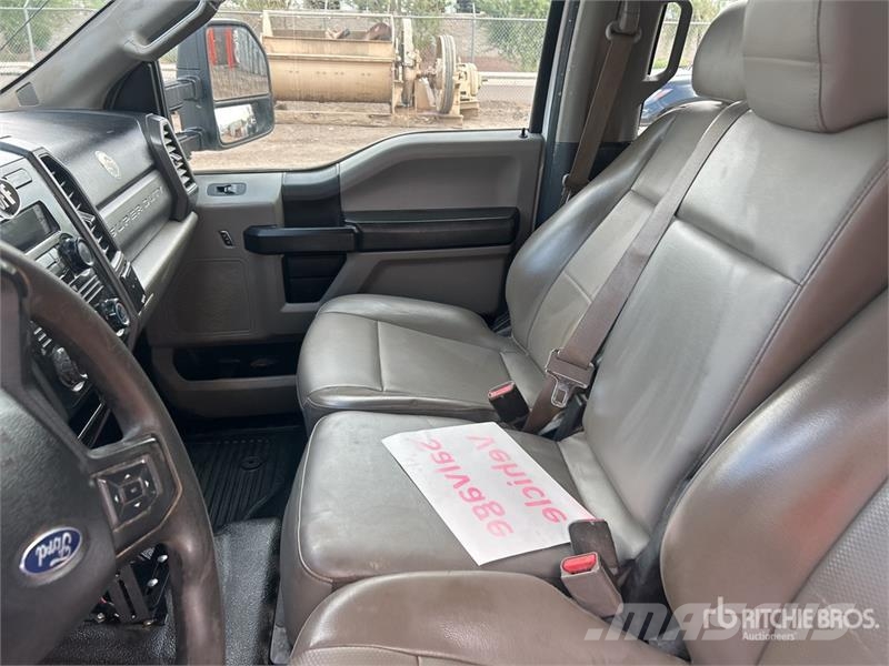Ford F-250 Camiones de cama baja