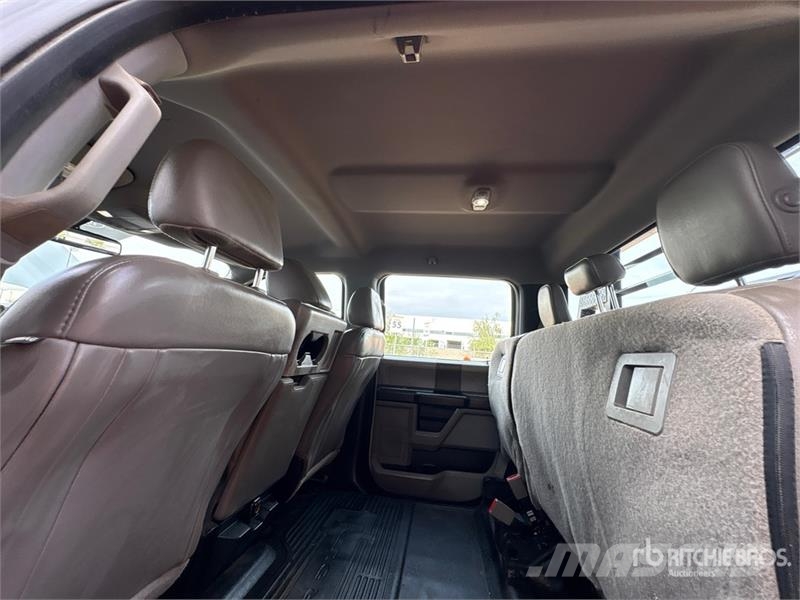 Ford F-250 Camiones de cama baja