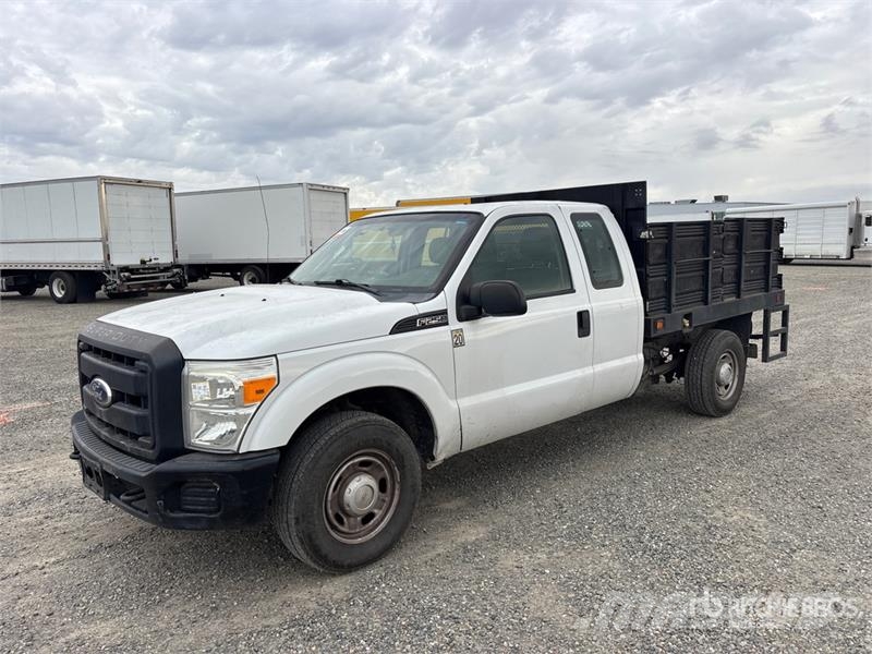 Ford F-250 Flatbed / Dropside trucks