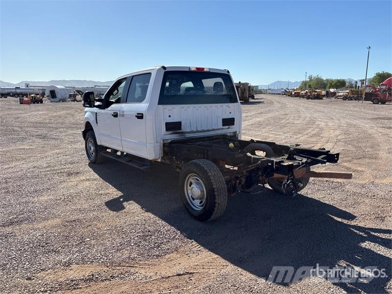 Ford F-250 Kabine i unutrašnjost