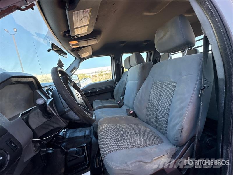 Ford F-250 Flakbilar