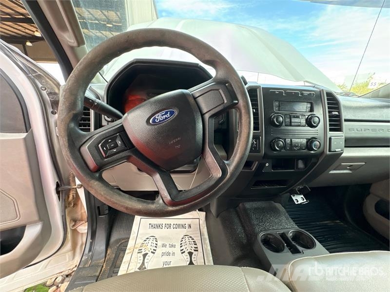 Ford F-250 皮卡车