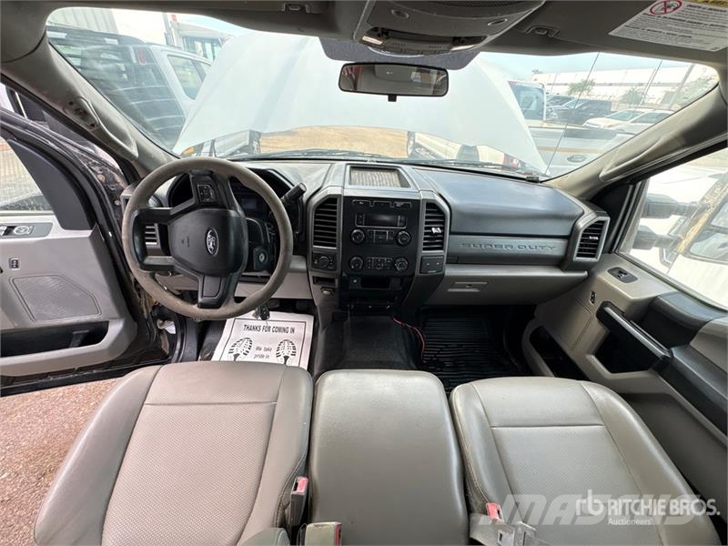 Ford F-250 Camion plateau