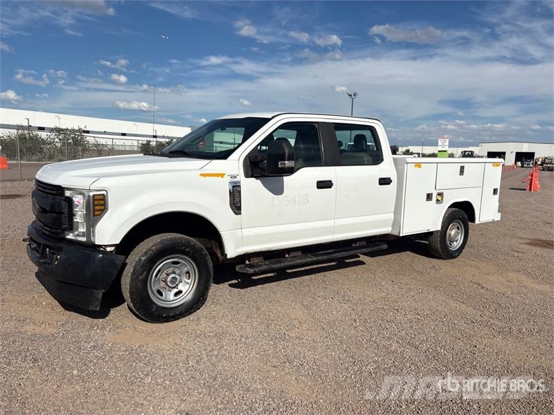 Ford F-250 皮卡.傳統半斗卡車/側卸板