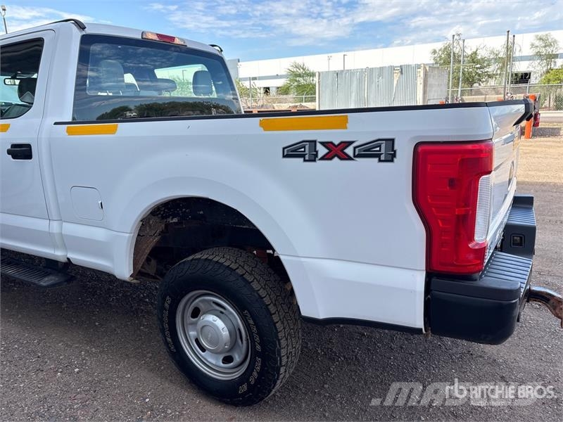 Ford F-250 기타