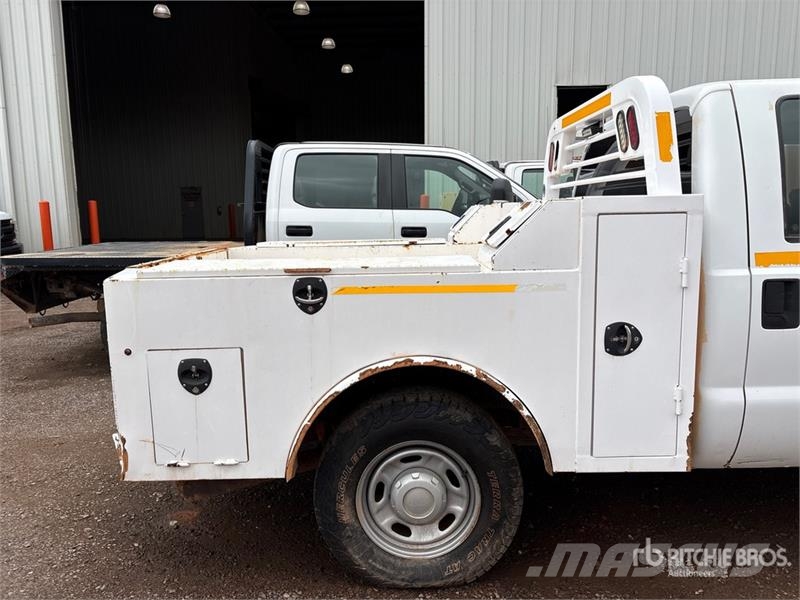 Ford F-250 Nakladacia/sklápacia bočnica