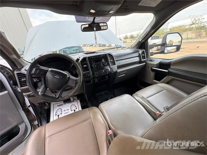 Ford F-250 Camiones de cama baja