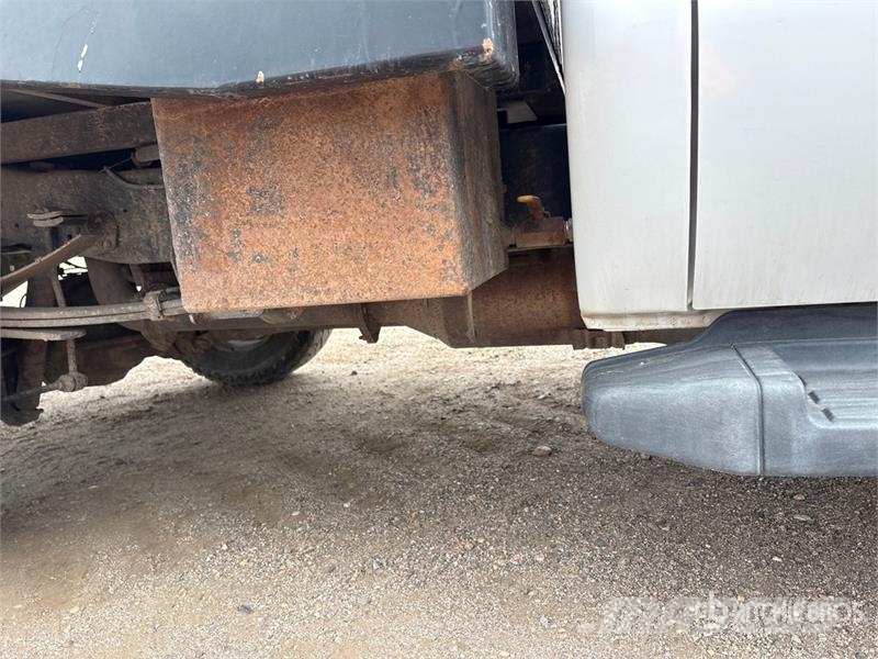 Ford F-250 平ボディー