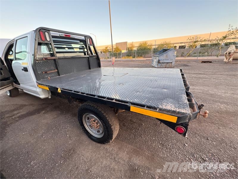 Ford F-250 Camiones de cama baja