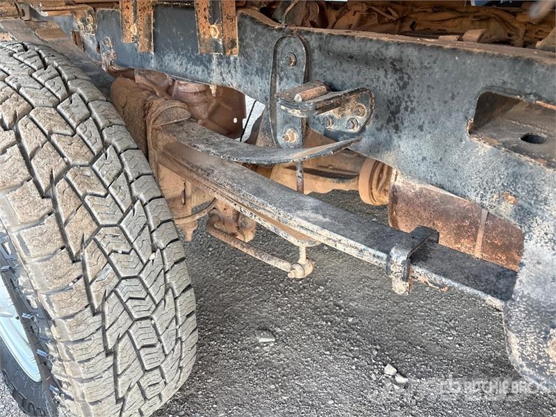 Ford F-250 Platformas/izkraušana no sāniem