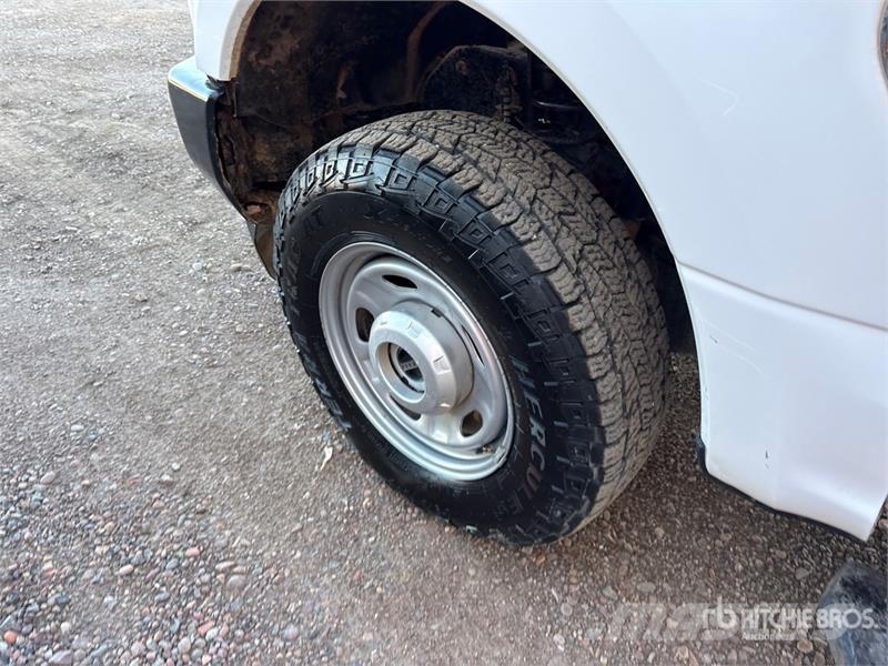 Ford F-250 Kabine i unutrašnjost