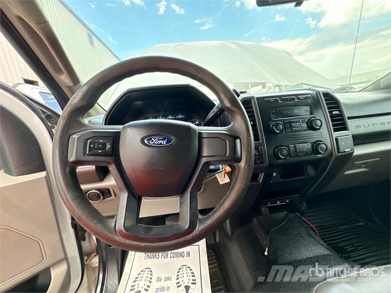 Ford F-250 キャビン及び内装