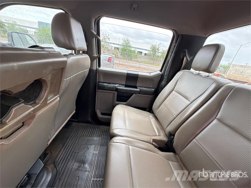 Ford F-250 Cabines e interior