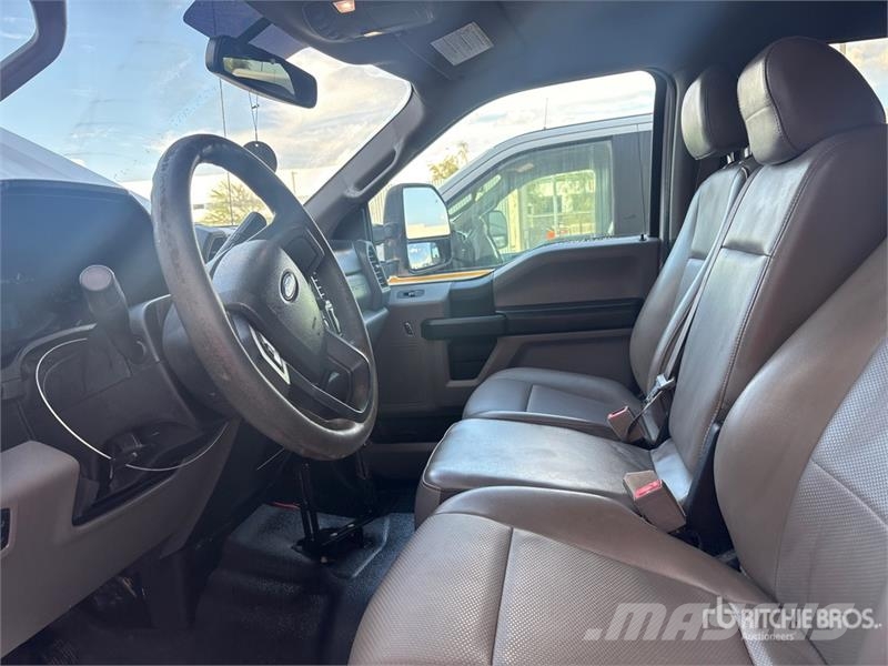 Ford F-250 Flakbilar