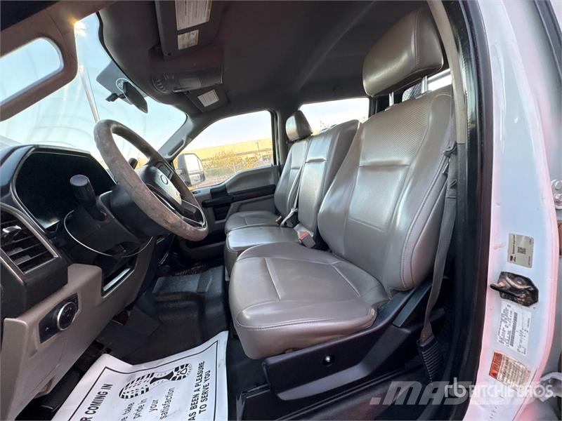 Ford F-250 Camiones de cama baja