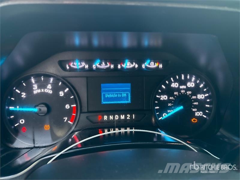 Ford F-250 Camiones de cama baja