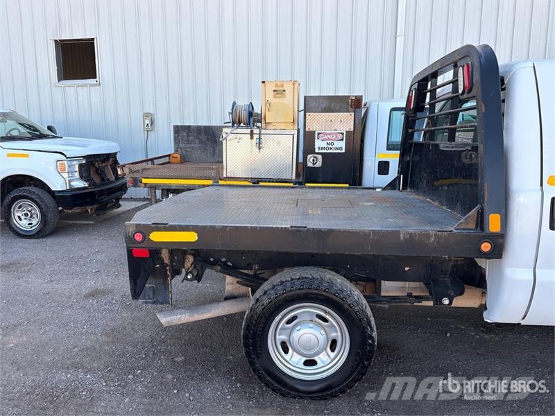 Ford F-250 Flakbilar