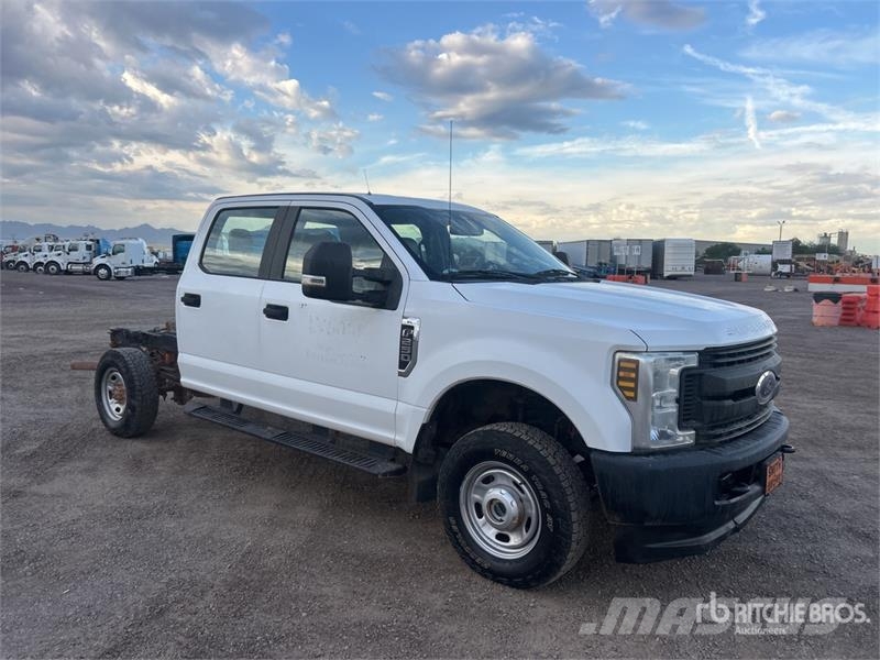 Ford F-250 キャビン及び内装